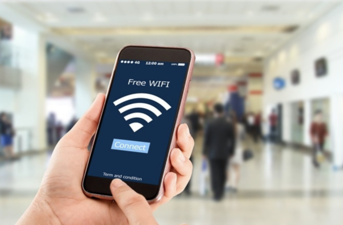 Hacking publicly available WiFi Internet